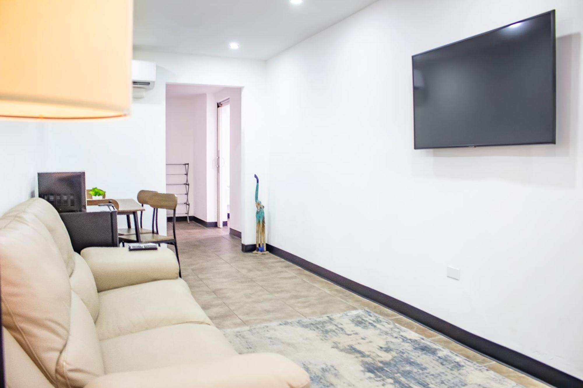 3050 Place San Juan Room photo