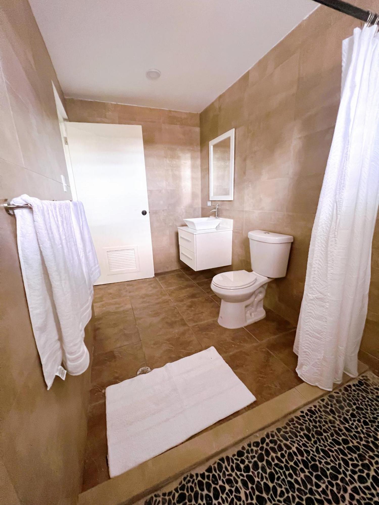 3050 Place San Juan Room photo